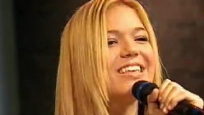 Mandy Moore - Candy (NBC Giga)现场版