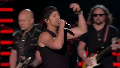 Kip Moore - Somethin' 'Bout A Truck