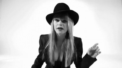 Taryn Manning - Turn It Up