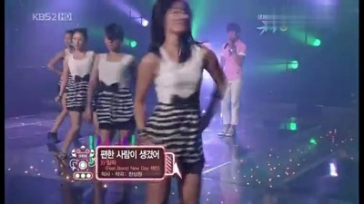一乐、채린 - 有了让我舒心的人 音乐银行现场版 09/07/03