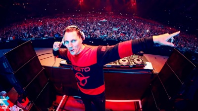 Bright Sparks、Tiësto - On My Way