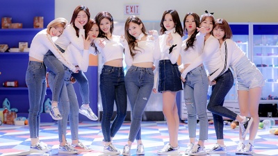TWICE - Heart Shaker