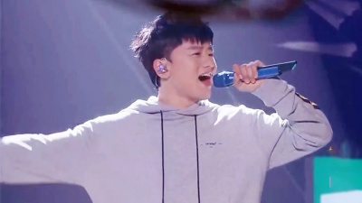 张杰、唐庆蓉 - 好想大声说爱你