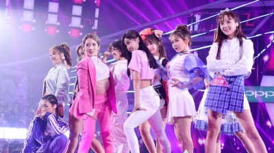 徐梦洁、李子璇、王菊、杨超越、孟美岐、吴宣仪、赖美云、吕小雨、高颖浠、Yamy郭颖、创造101女孩 - BURNITUP! + Milkshake + Drama + Bad Girls + Lap Tap Love + Instruction + Good Luck + Don't Love You Anymore + Greedy + Unconditionally + Break Free