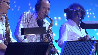 Victor Manuel - Sube al Desván (En Directo)