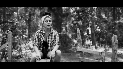 Martina La Peligrosa - Me Voy (PopUp Video)
