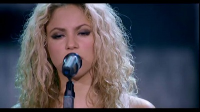 Shakira - Octavo Día (Live & Off the Record)