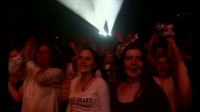 Take That、Lulu - Relight My Fire (Hometown - Live In Manchester)
