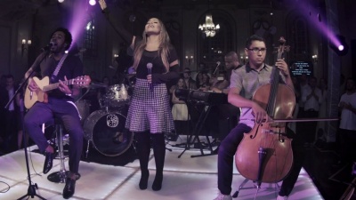 Preto no Branco、Gabriela Rocha - Ninguém Explica Deus (Ao Vivo)