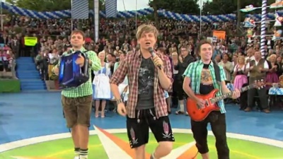 Dorfrocker - Und ab geht die Lutzzzi (ZDF-Fernsehgarten 18.09.2011)