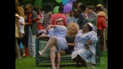 The Weather Girls - Well-A-Wiggy