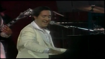 Neil Sedaka - That's When The Music Takes Me (Live at Jubilee Hall, Edmonton Canada 1981)