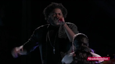 Brooke Simpson、Davon Fleming - Earned It (Live At  The Voice 2017)