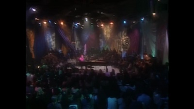 Elton John - Bennie and the Jets 现场版