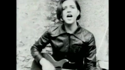 maria mckee - I Can't Make It Alone
