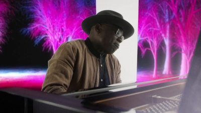 Alexis Ffrench - Moments