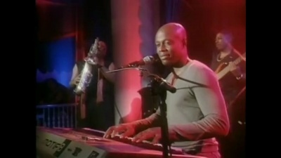 Kem - Love Calls