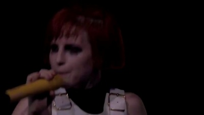 Paramore - Holiday (iTunes Festival 2013 Live)