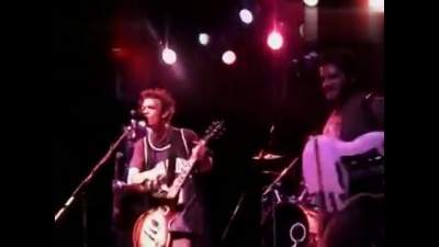Sum 41 - Makes No Difference