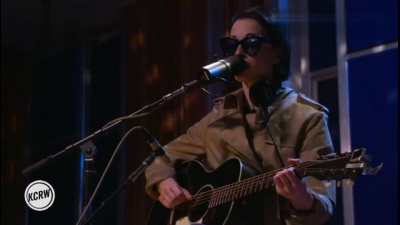 St. Vincent - Severed Crossed Fingers (Live on KCRW)
