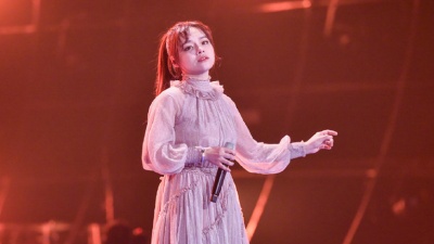 黄霄雲、梦想的声音 - 左手指月
