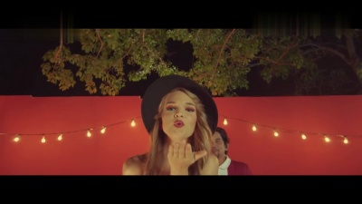 Descemer Bueno、Jorge Villamizar、Chacal - El Problema Es el Amor