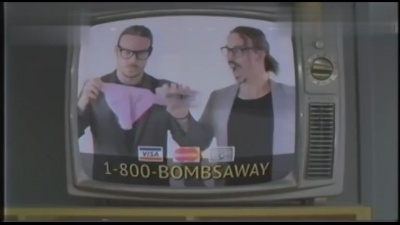 Oh Snap!!、Bombs Away - Squats