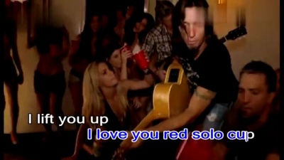 Toby Keith、Jim Beavers、Brett Beavers、Brad D Warren、Brett D Warren - Red Solo Cup (KTV版)