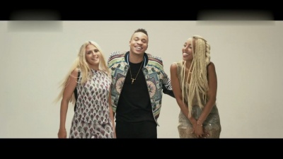 Rotimi、Ayane、Bella - C'est mignon (Extrait de la BO du film La Pièce)