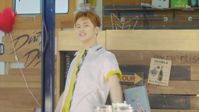 朴载正、MARK (마크) - Lemonade Love