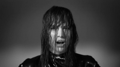 Sofie Winterson - River