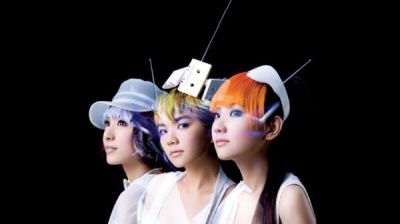 S.H.E - 女孩当自强