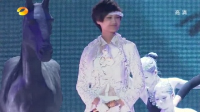 李宇春 - 会跳舞的文艺青年