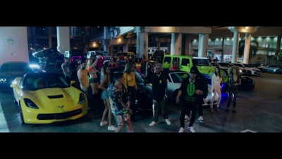 Valentino、Lenny Tavárez、Sech、Dalex - Cosita(feat. Sech)