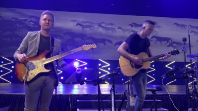 Robbie Wessels、Refentse、Snotkop、Dirk、Ricus、Ricus Nel、Robbie、Dirk Van Der Westhuizen - Diere Medley