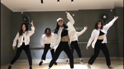 我我 - 你的性感舞蹈小姐姐上线辣