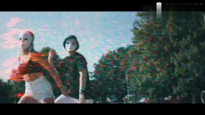Smack、Luciana - Tik Tok