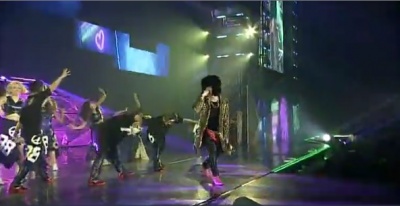 G-DRAGON - 삐딱하게（狂放）