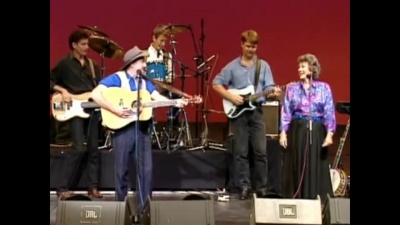 Slim Dusty - Walk A Country Mile