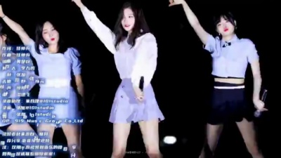 花姐、何鹏 - 情歌虽老却动听