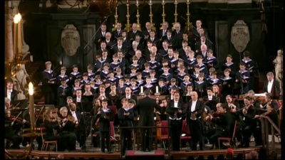wiener sängerknaben、Bertrand De Billy、chorus viennensis、Radio-Symphonieorchester Wien、Dietmar Kerschbaum、Wolfgang Bankl - Mozart: Mass in C Major, K. 317 &quot;Coronation Mass&quot; - V. Benedictus
