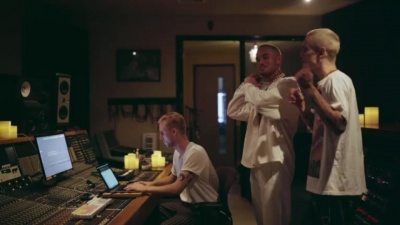 Stan Walker、Phi11a - Bigger