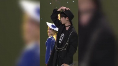 杨魏玲花、李汶翰、周艺轩、黄明昊(Justin)、丁泽仁、李权哲、金曲青春 - 莫妮卡