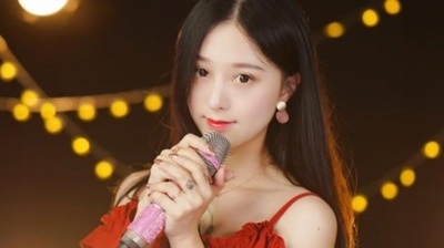 蛋蛋音乐室 - 东方不败经典配乐《笑红尘》，唱得洒脱不羁