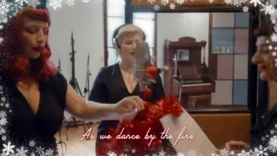 Gary Barlow、The Puppini Sisters - Winter Wonderland