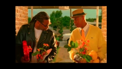 Busta Rhymes、Pharrell Williams - Light Your Ass On Fire