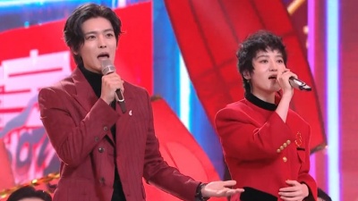 肖顺尧、蒋一侨、侯明昊、周也 - 福虎耀青春
