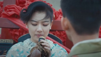 影视大网罗 - 《烽烟尽处》张松龄彭薇薇重逢