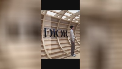 韩流小天使 - EXO世勋迪奥秀现场视频，矜贵帅气的世勋尼妥妥的贵公子！