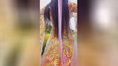 家里蹲教授无铭 - 顶着寒风，身穿厚重的古装，只为换您一秒钟的赏心悦目。传承中国古典文化，您会为我鼓励加油吗？#古风 #正能量 #传承 #热门